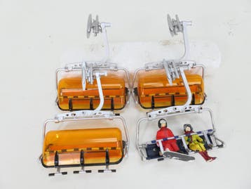 Schaal 1:32 Jägerndorfer 54200 set 4 zetels Doppelmayr vo.., Ophalen of Verzenden, Gebruikt