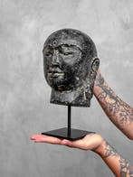 Beeld, NO RESERVE PRICE -C- Javanese Budha Head on a custom