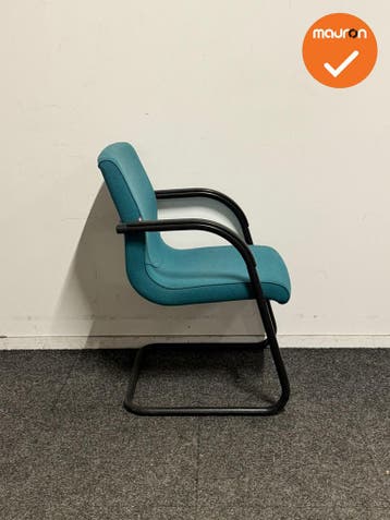 Ahrend 4150 - Vergaderstoel - Zwart frame - turqoise bekledi, Vergader- of Presentatieruimte, Ophalen of Verzenden, Gebruikt, Stoel
