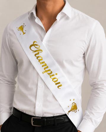 Geslaagd sjerp Champion wit met gouden tekst, Hobby en Vrije tijd, Feestartikelen, Ophalen of Verzenden, Nieuw, Versiering, Overige