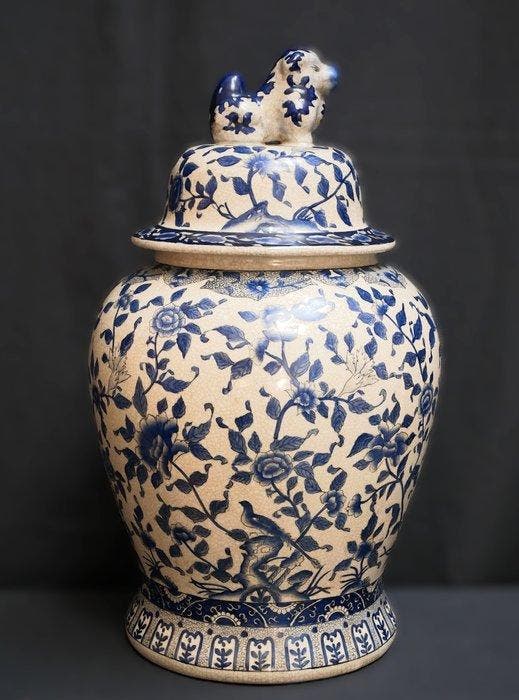 dekselvaas - Porselein, 50 cm - handbeschilderde emaille, Antiek en Kunst, Kunst | Designobjecten