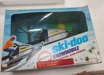 Cox - Speelgoed voertuig - Ski-doo Snowmobile - .049