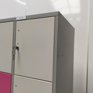 20-deurs CP lockerkast (met schade) - 195x122x48 cm, Ophalen of Verzenden, Nieuw