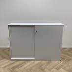 Kinnarps schuifdeurkast vv 4 legborden en sleutel, Ophalen of Verzenden, Gebruikt