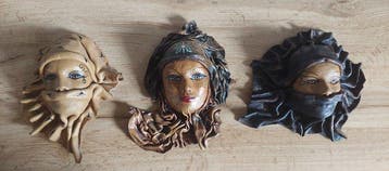 Wanddecoratie - Handgemaakte maskers van leer