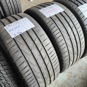2 x Hankook Ventus S1 Evo 245-35-19 Zomerbanden 5,5mm, Auto-onderdelen, Banden en Velgen, 19 inch, Ophalen of Verzenden, Band(en)