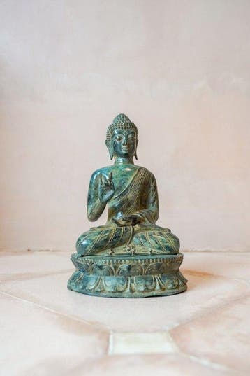 sculptuur, Bronze sculpture of Buddha Vitarka Mudra -