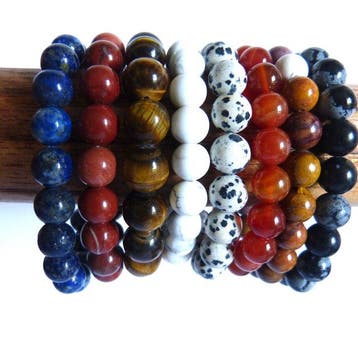 Prachtige collectie armbanden van lapis lazuli, tijgeroog,