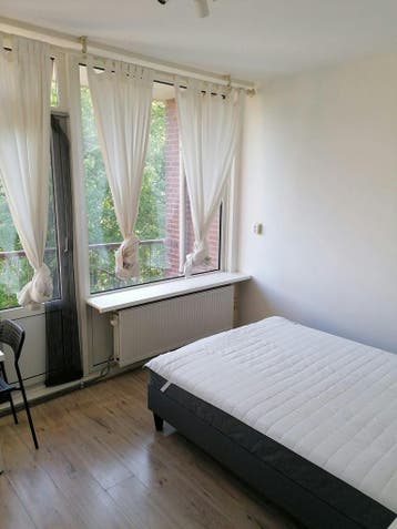 Kamer te huur in Amsterdam - 14 m² - 1 kamer(s), Amsterdam