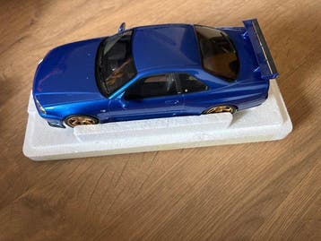Kraemo 1:18 - Modelauto - Nissan Skyline GTR R34, Nieuw