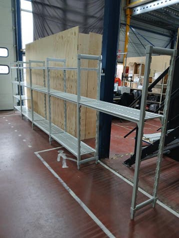 Cambro stelling, totale breedte 590 cm, diepte 40 cm, Ophalen, Nieuw in verpakking