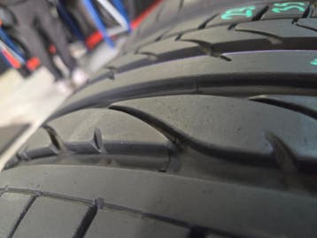 235/35/19 87Y N1 BRIDGESTONE ZOMERBANDEN 7,7MM PROFIEL 2X, Gebruikt, 235 mm, Band(en), Personenwagen