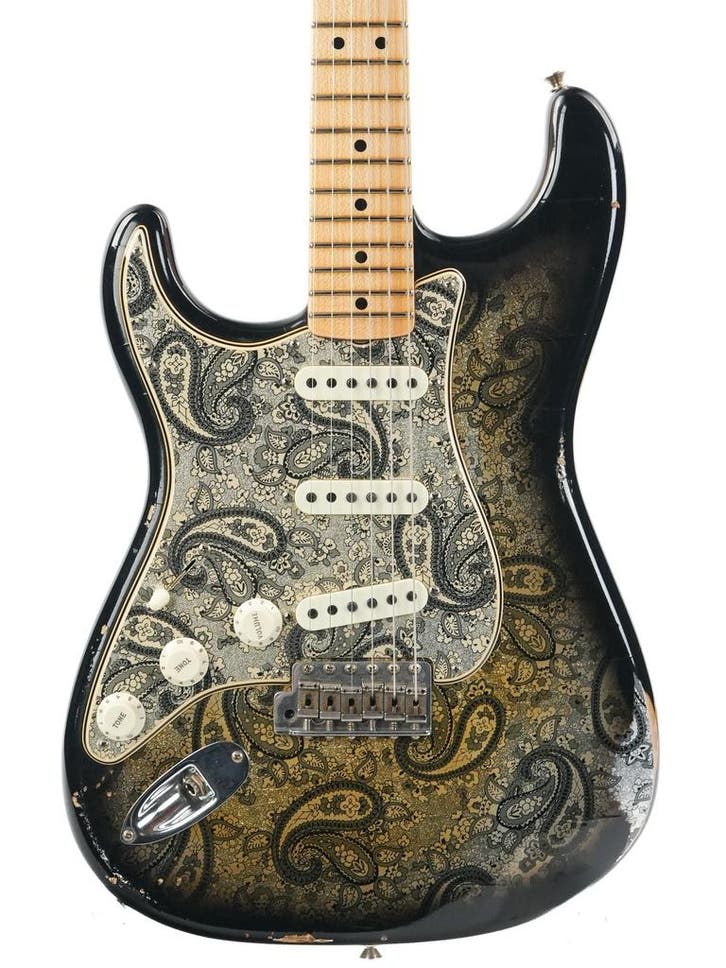 Fender 68 Stratocaster Custom Shop Ltd Black Paisley Reli..., Muziek en Instrumenten, Snaarinstrumenten | Gitaren | Elektrisch