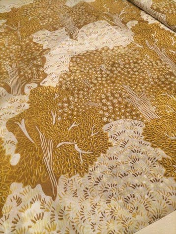 Fantastico tendone vintage dalla fantasia con alberi / made