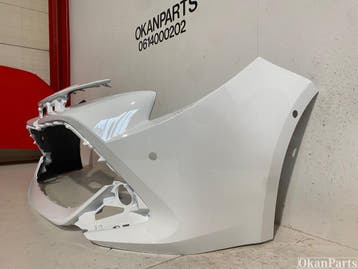 Toyota Corolla Voorbumper 52119-02P40, Ophalen, Gebruikt, Voor, Bumper