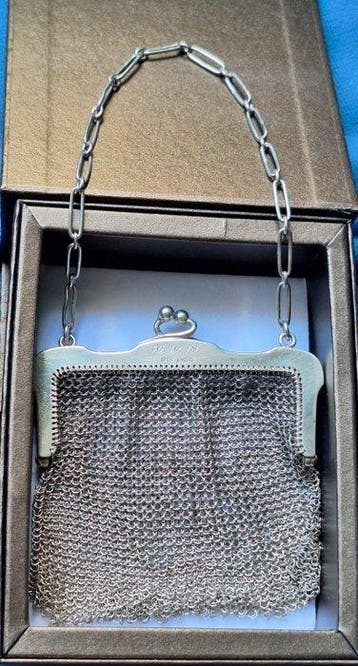 Tas