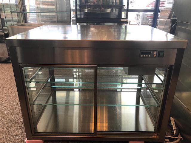 Showroommodel AKE toonbank vitrine HMVZ 1100 KL, Zakelijke goederen, Horeca | Keukenapparatuur, Gebruikt, Koelen en Vriezen, Ophalen