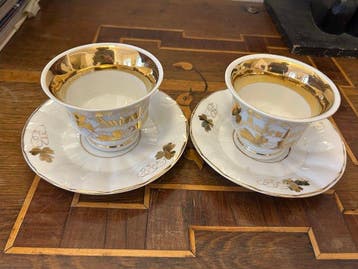 Kop en schotel (2) - Porselein, Goud - Antiek Biedermeier
