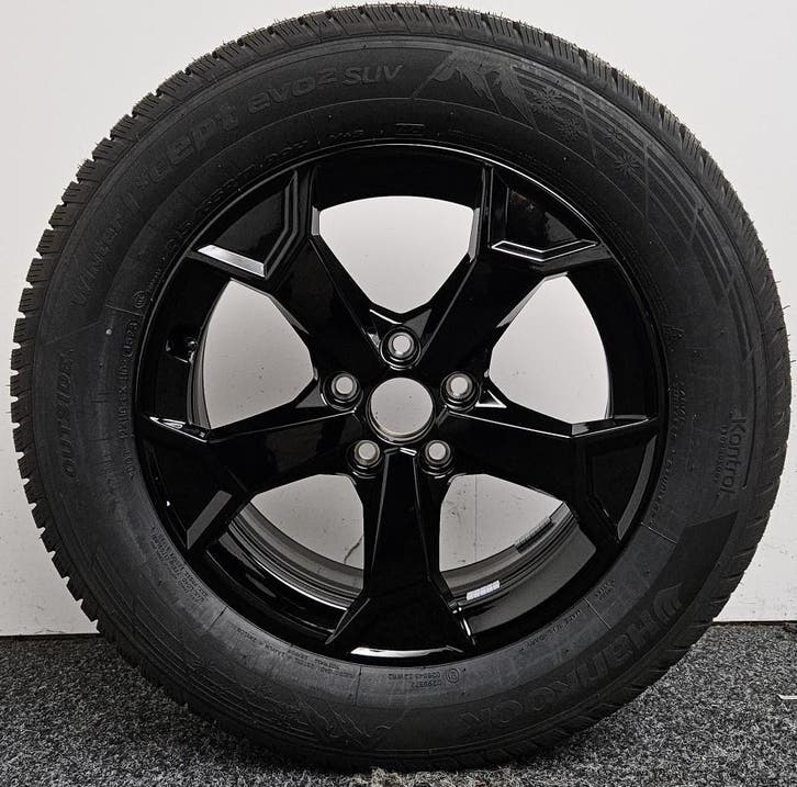 Winterset | 17 inch Secare zwart | Nieuw | Q3  | Audi, Auto-onderdelen, Banden en Velgen, 17 inch, Winterbanden, 215 mm, Personenwagen
