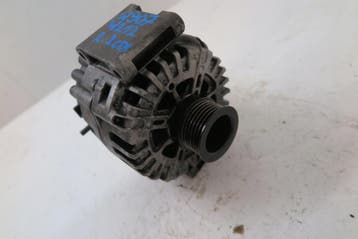 alternator Mercedes Benz Sprinter W907 W212 2.2 CDI A0009068, Verzenden, Gebruikt