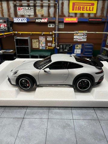 Norev 1:18 - Modelauto - Porsche 911 Dakar (2023), Hobby en Vrije tijd, Nieuw