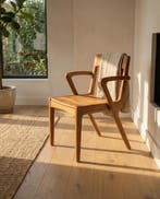Pinea eetkamerstoel – massief teak, Huis en Inrichting, Stoelen, Bruin, Nieuw, Ophalen of Verzenden, Modern / minimalistisch / Scandinavisch