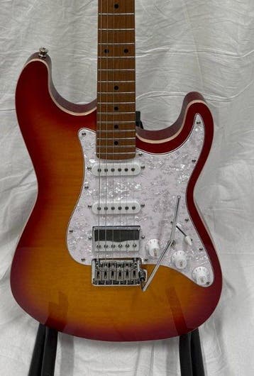 Lintage Guitars - Super Strat - STY-01-SB - Flamed Top, Nieuw