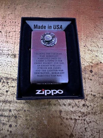 Zippo - Aansteker - IJzer (gegoten/gesmeed), Verzamelen, Nieuw