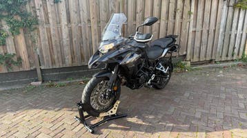 Benelli TRK 502 X 2023 35 KW, Motoren, 2 cilinders, Occasion, Toermotor, Minimaal motorrijbewijs A2