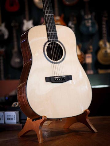 Lakewood D32 Custom with LR Baggs Anthem Pre-Owned, Ophalen of Verzenden, Gebruikt, Overige typen