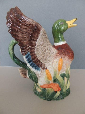 Kan - Grote ewer in barbotine-keramiek, in de vorm van een, Antiek en Kunst