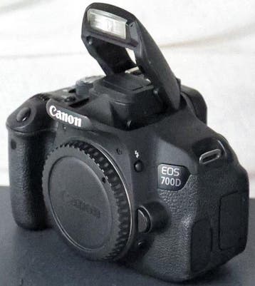 Canon EOS 700D met lader en accu Digitale camera, Audio, Tv en Foto, Fotocamera's Digitaal, Nieuw