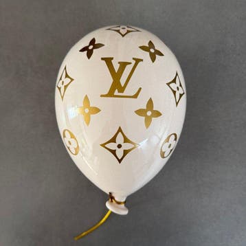 MVR (XX) - Louis Vuitton Ceramic Balloon White Gold