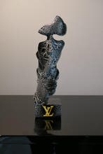 RichART - Sculpture Homme qui dit chut (ou Silence) -
