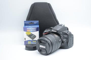 Nikon D5100 [4,222 Shots] + AF-S Nikkor DX 3.5-4.5/18-70mm G, Nieuw