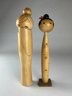 Beeldje - One-of-a-Kind Kokeshi Doll – Signed by the Artist