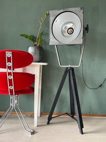 ADB - Lamp (2) - Metaal, Aluminium, Staal, Hout, Bakeliet -