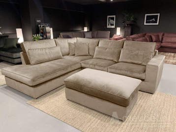 Hoekbank Leusden - hoekbanken - Beige - Velvetstof, Nieuw, 150 cm of meer, Stof, 250 tot 300 cm