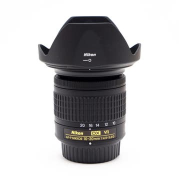 Nikon 10-20mm F4.5-5.6G VR AF-P DX Nikkor F-Mount (Occasion), Ophalen of Verzenden, Zo goed als nieuw, Nikon F-mount, Zonnekap