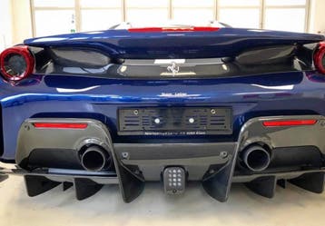 Ferrari 488 Pista carbon achterspoiler achterlicht, Verzenden