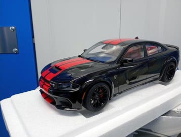 Autoart 1:18 - Model sportwagen - Dodge Charger SRT Hellcat, Nieuw