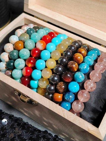Collectie armbanden turkoois, hematiet, agaat en andere