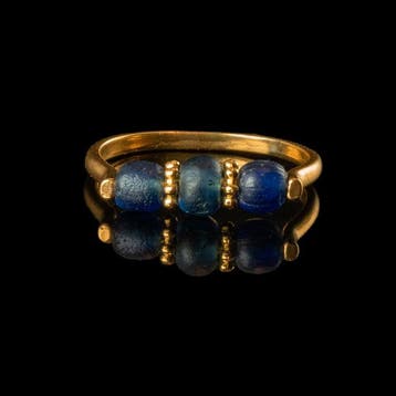 Oud-Romeins, Keizerrijk Ring met Romeinse blauwe glaskralen, Antiek en Kunst