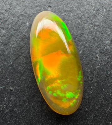 Opaal Cabochon- 1.57 g