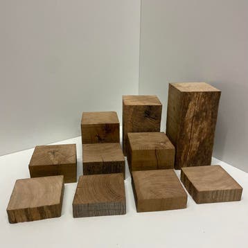 Handgemaakte verouderd eiken display blokken en verhogers, Nieuw, Hout