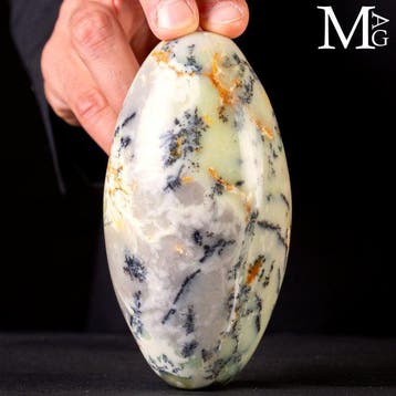 Heilige Lingam in dendrietopaal - Hoogte: 130 mm - Breedte: