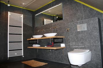 Tegelzetter / Badkamer / toilet renovatie, Garantie, Stucwerk