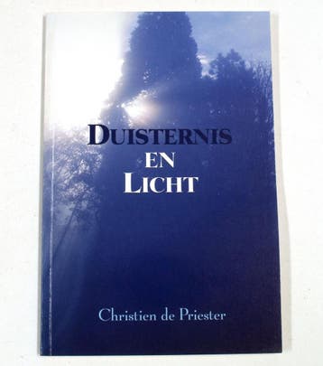 DUISTERNIS EN LICHT - C. de Priester 9789033113185, Boeken, Verzenden, Gelezen, C. de Priester