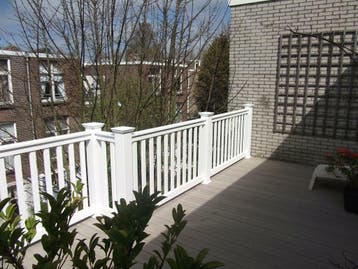 Kunststof balkonhek tuinhek sierhekwerk woonboot chalet hek, Nieuw, Kunststof