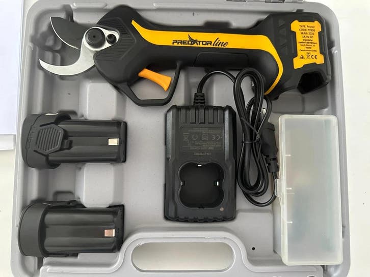 Volpi PV295 Pedator-lijn - Draadloze boom- en tuinschaar,, Doe-het-zelf en Verbouw, Gereedschap | Overige machines, Gebruikt, Ophalen of Verzenden